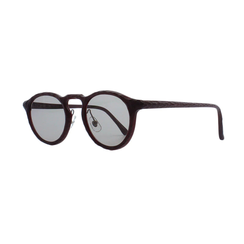 左斜め前から見たアイウェア【KISSO】【日本製/鯖江】 Sunglassesのカラーエンジ