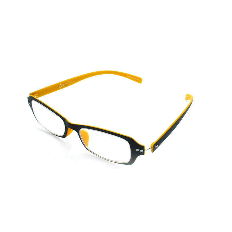 左斜め上から見たアイウェアNEO CLASSICS リーディンググラス GLR-01のカラーMat Black / Mat Yellow
